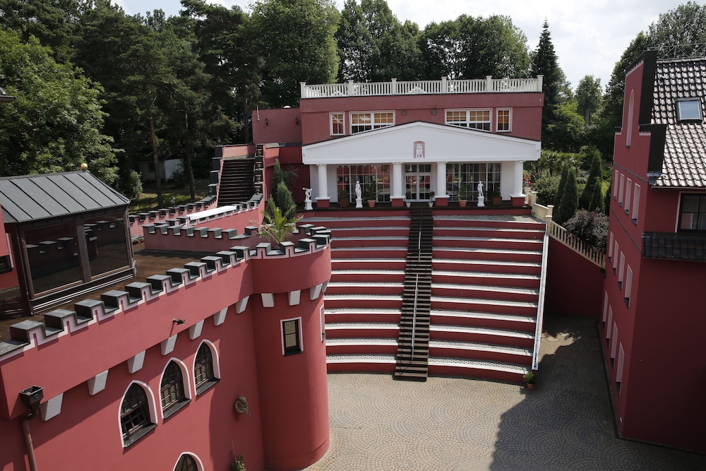 The Lakeside Burghotel zu Strausberg 2/50