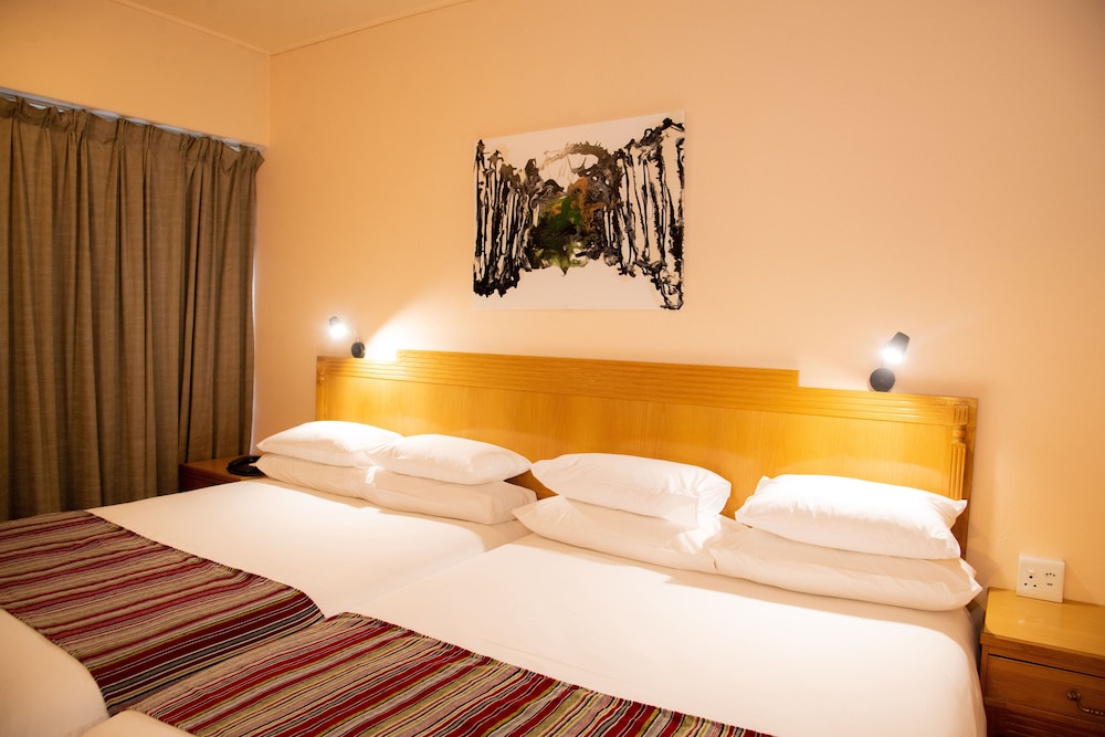 Bon Hotel Bloemfontein Central 13/60