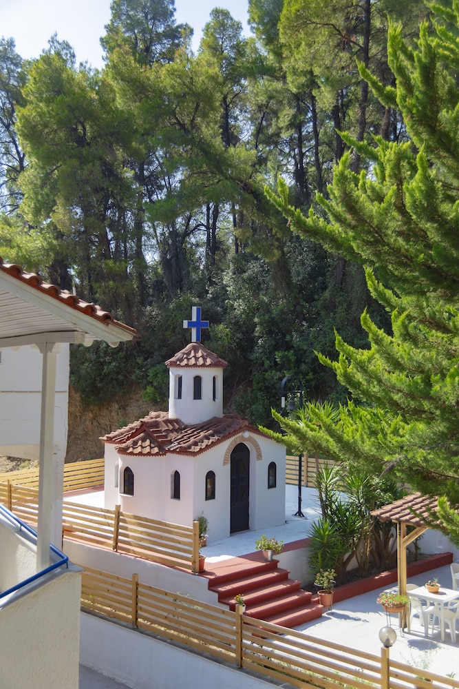 Roditsa Patritsia Apartments 28/36