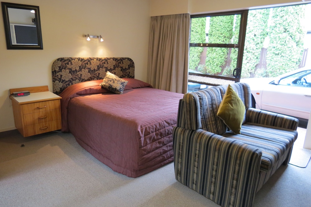 Beetham Park Motel 28/54