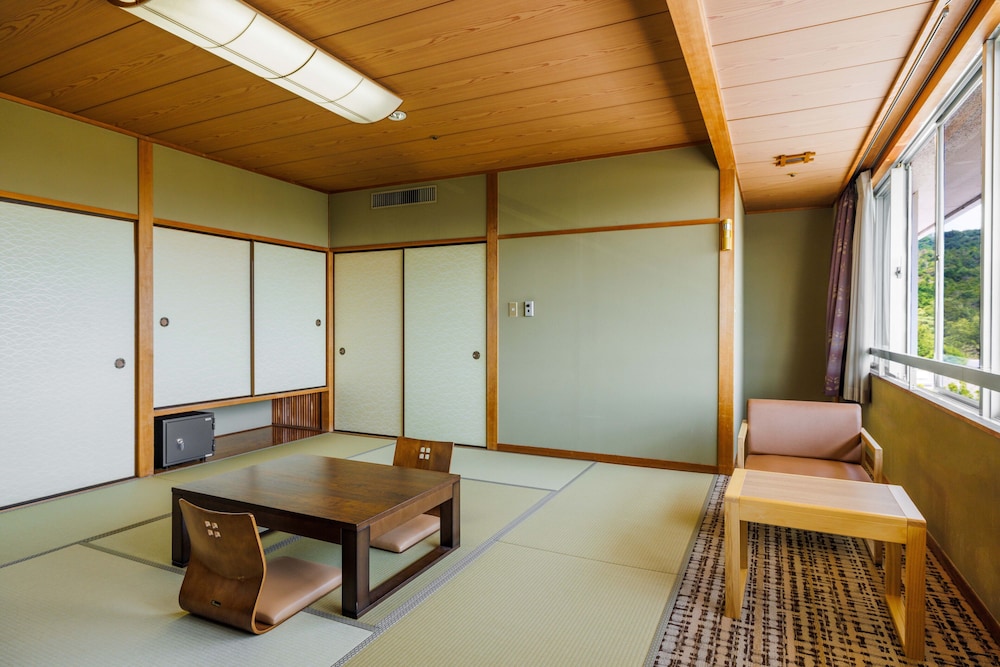 Kamenoi Hotel Yamato Heguri 43/60