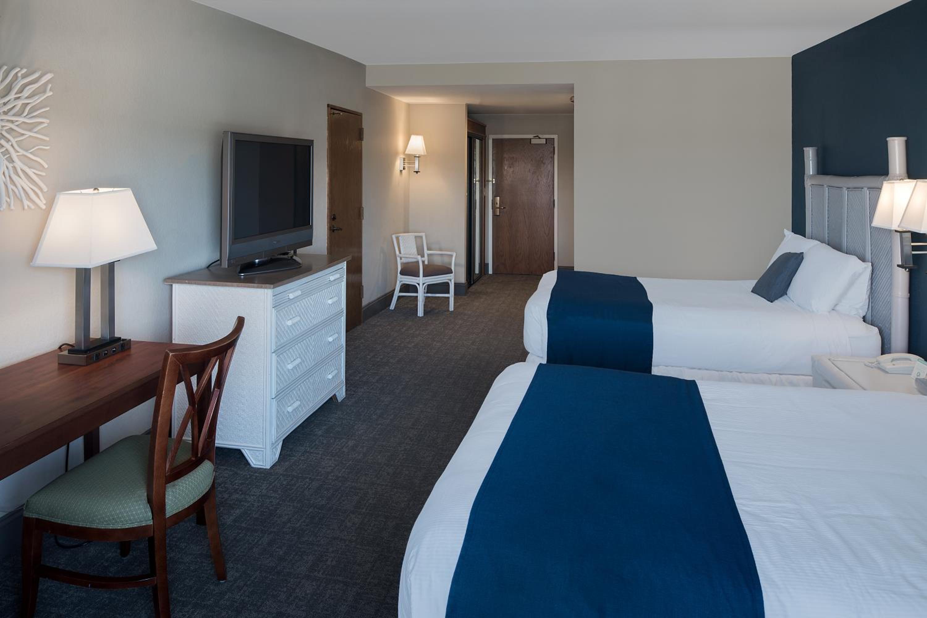 Marina, 2 Queen Beds