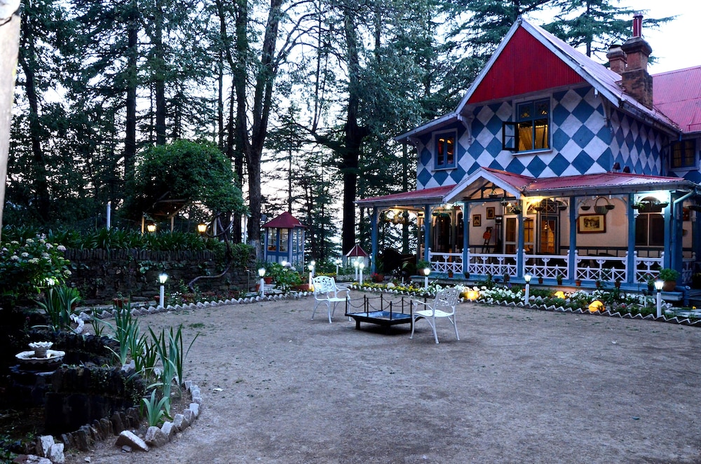 Shimla British Resort 5/50