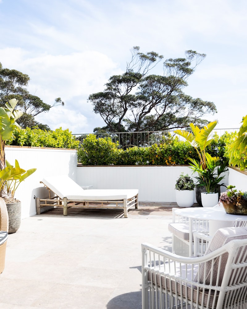 Bannisters by the Sea Mollymook 3/50