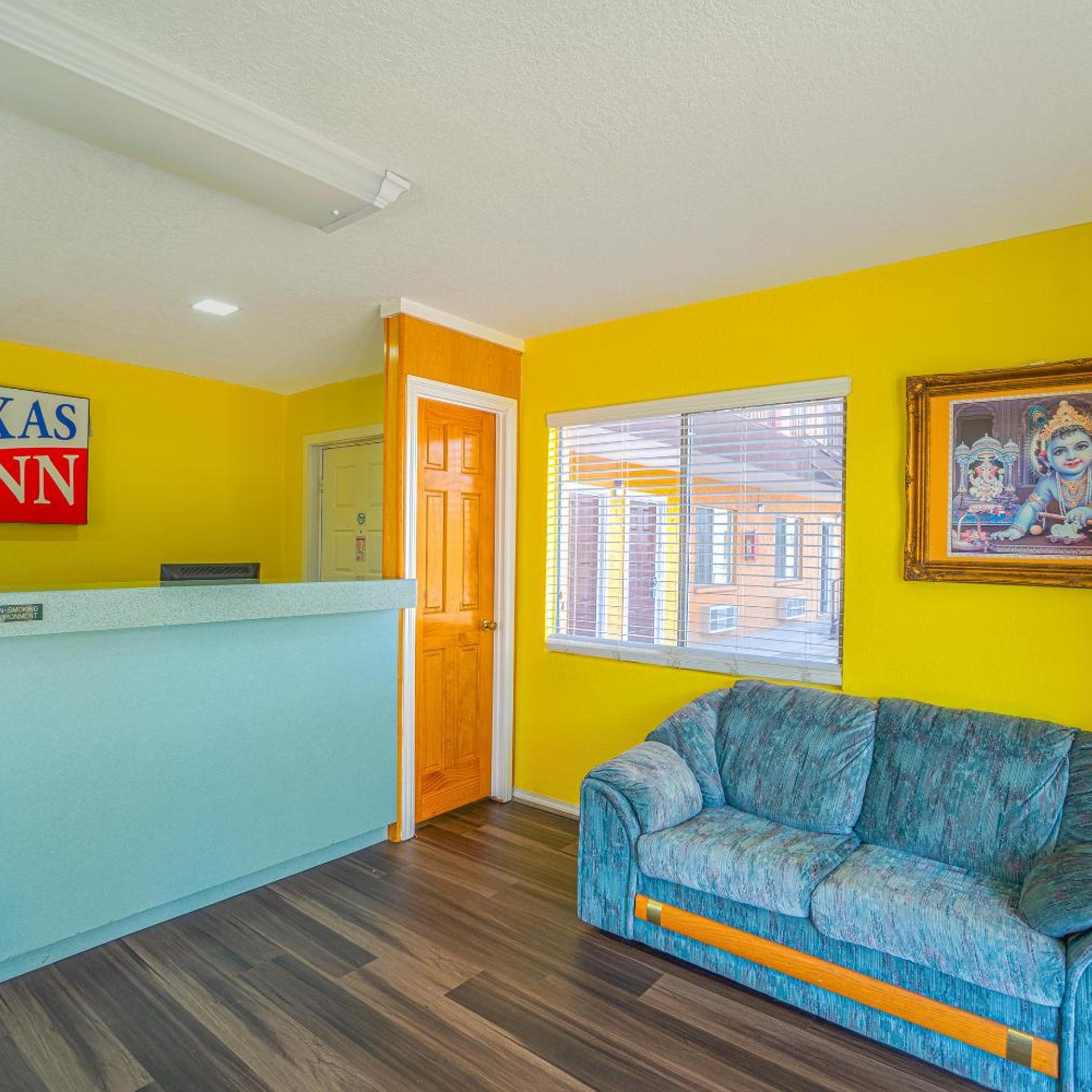 Executive Inn and Suites 10/50