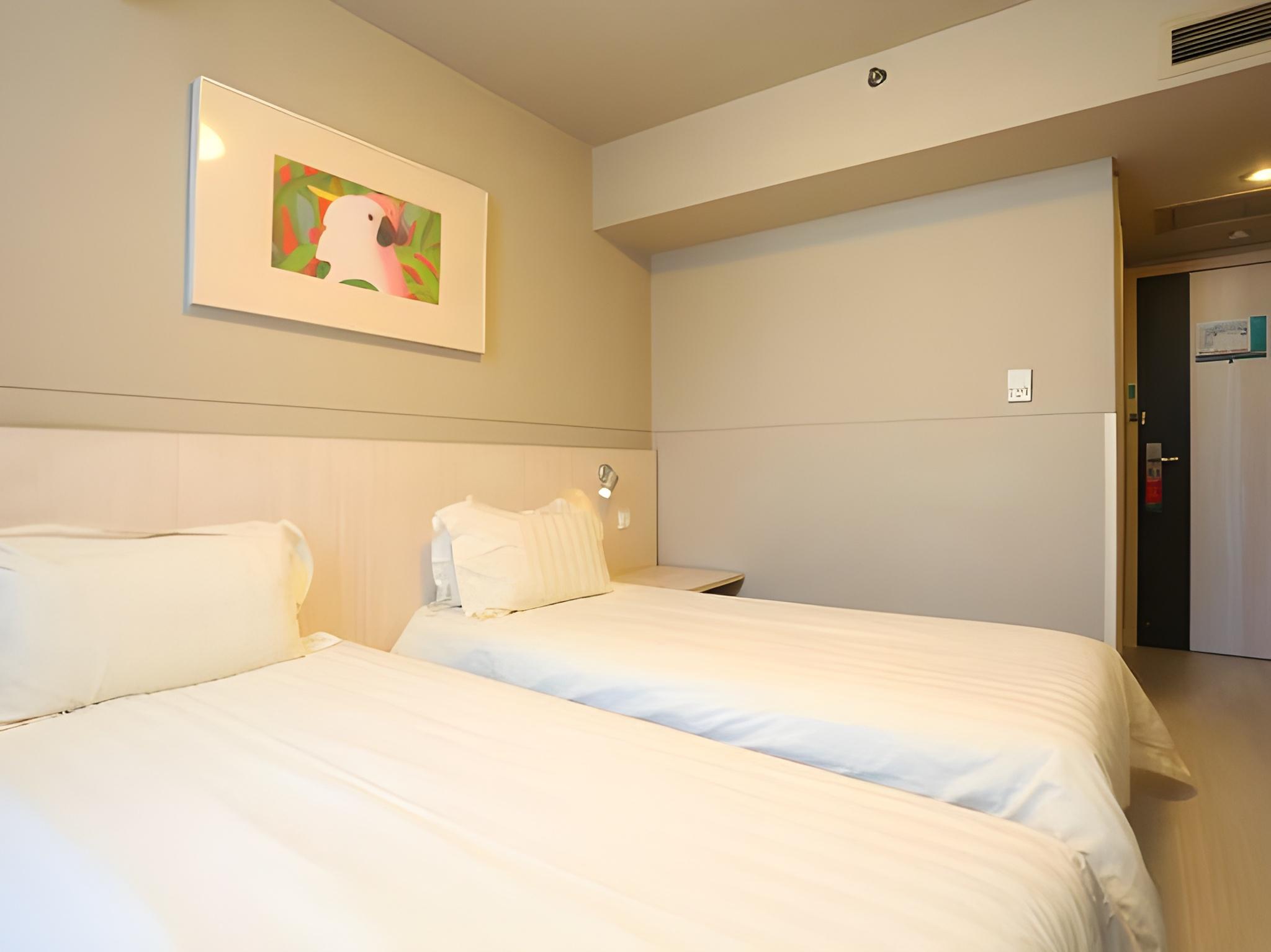 STANDARD, TWIN BEDS