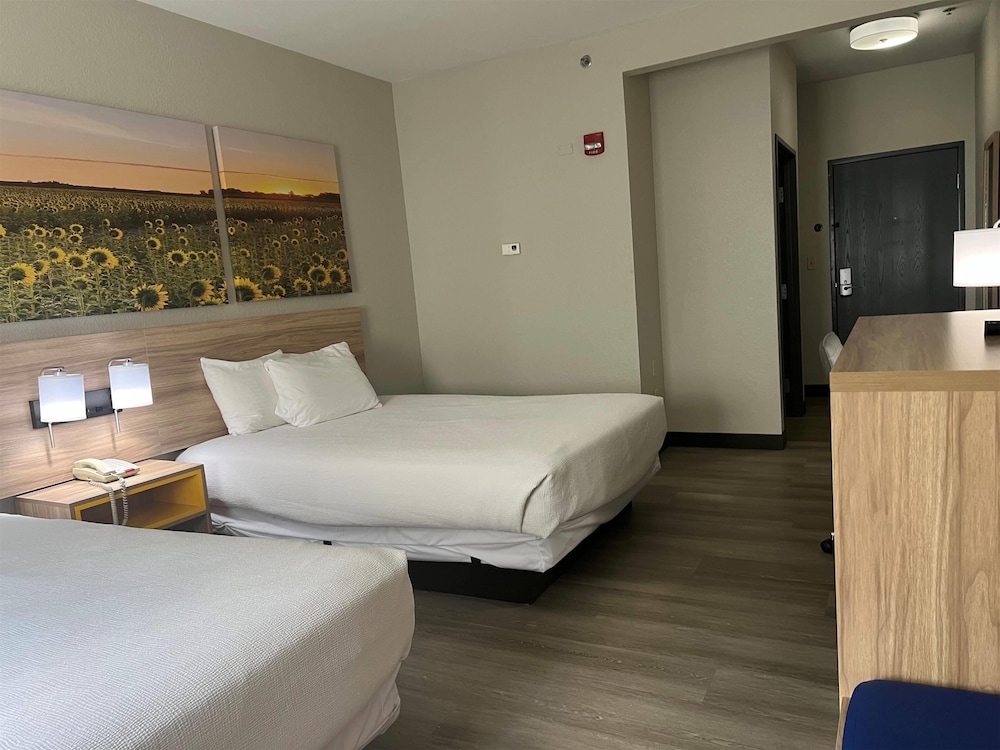 Days Inn by Wyndham Coffeyville 24/63