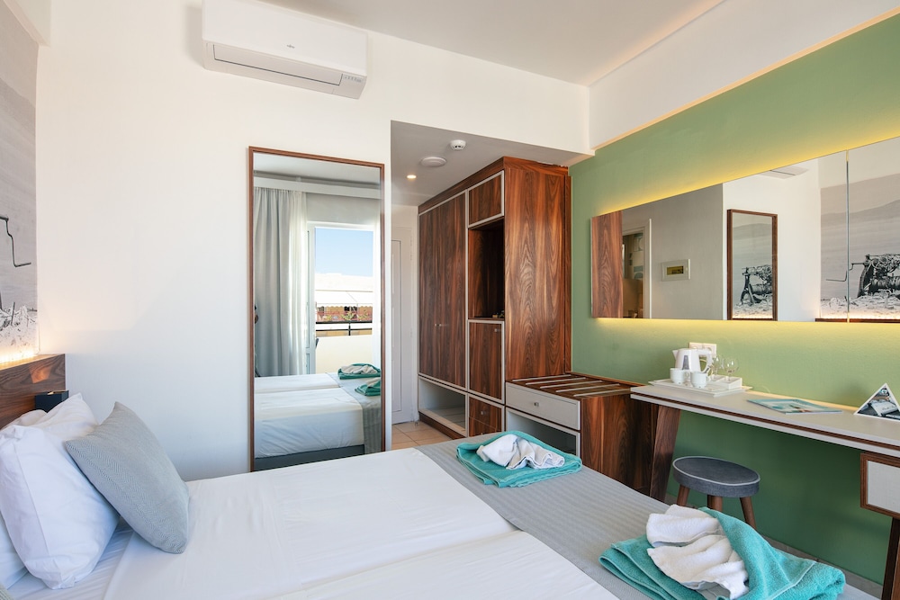 غرفة قياسية بسرير مزدوج، Atrium Ambiance Hotel 4/10