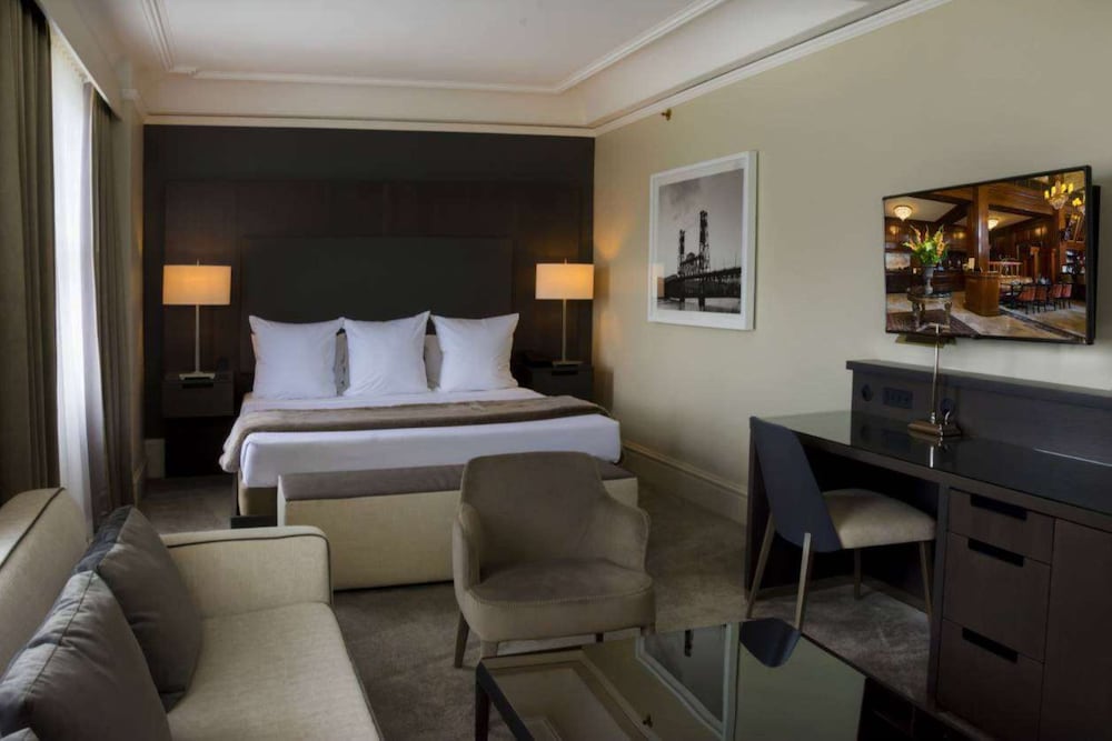 The Benson Portland, Curio Collection by Hilton 23/72