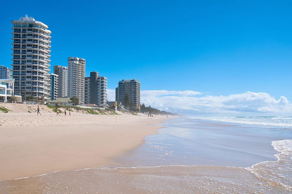 Sunbird Beach Resort 48/67
