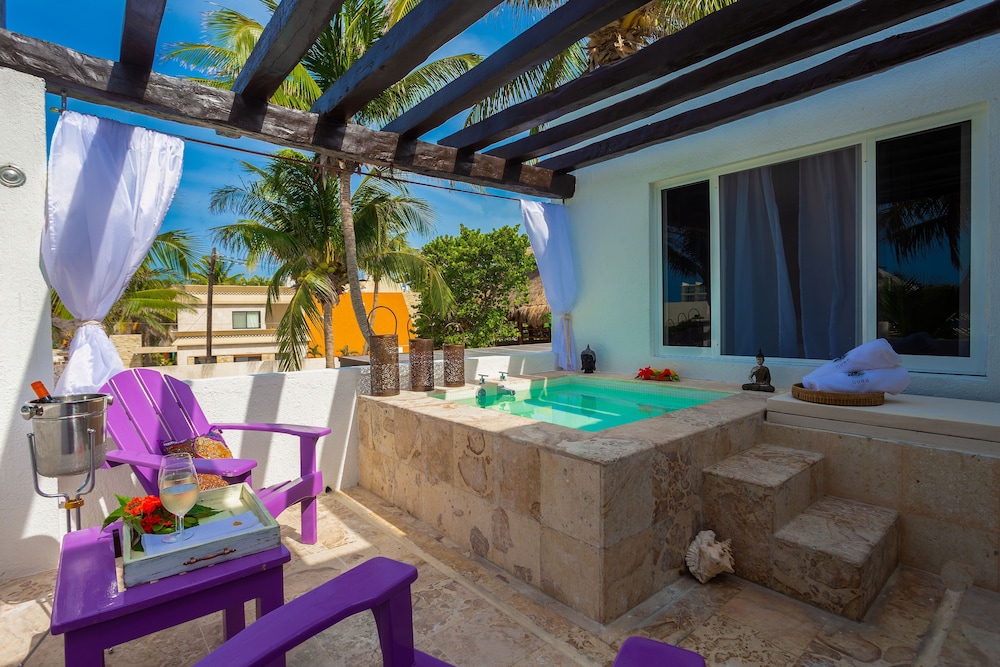 Lotus Beach Hotel 22/49