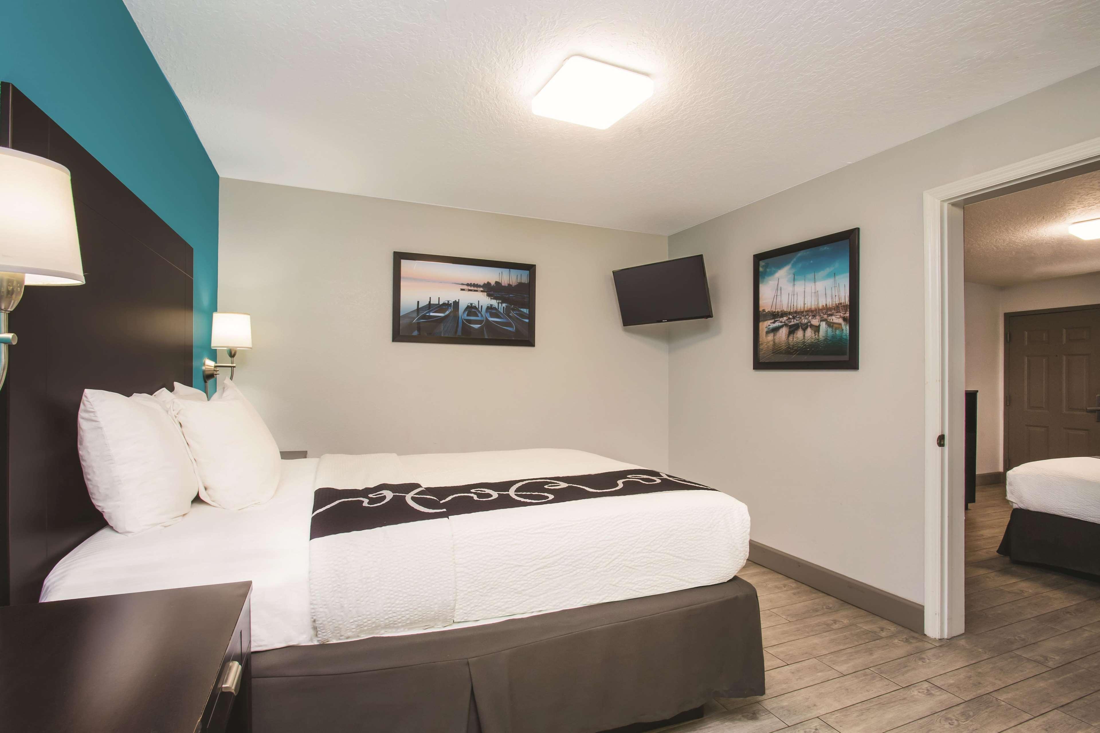Split, 2 Queen Beds, City View