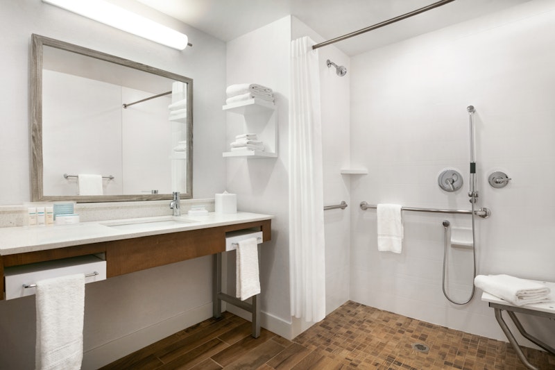 Hampton Inn Suites Johns Creek 47/47
