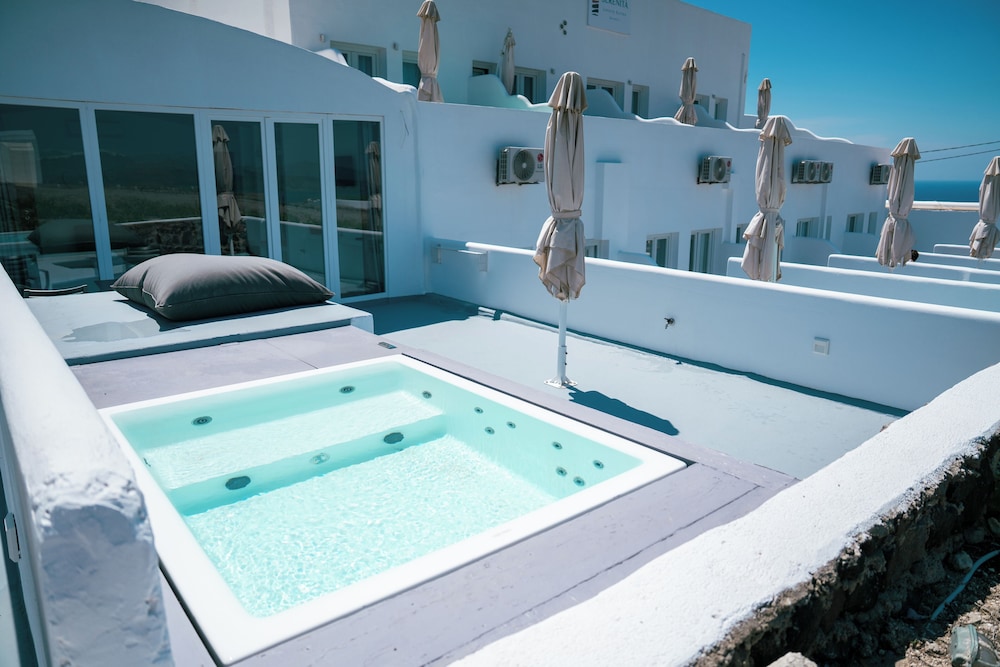 Serenita Luxury Suites 33/71