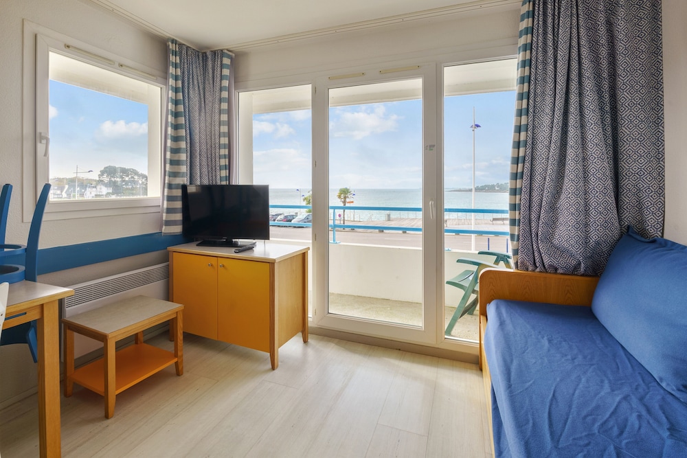 PIERRE AND VACANCES RESIDENCE LA CORNICHE DE LA PLAGE 30/49