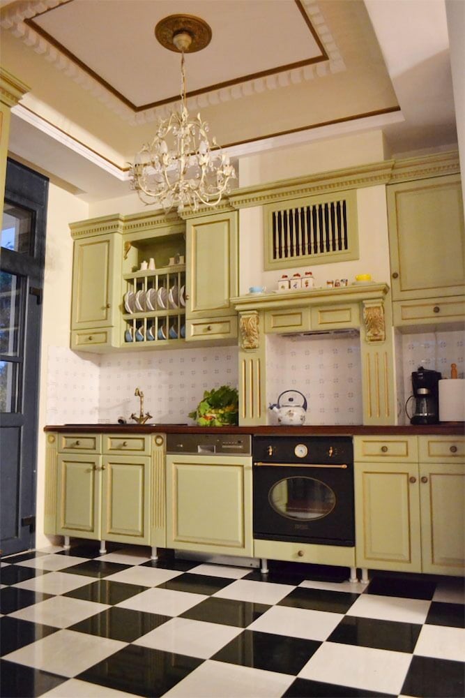 Mikamas Villa 7/45