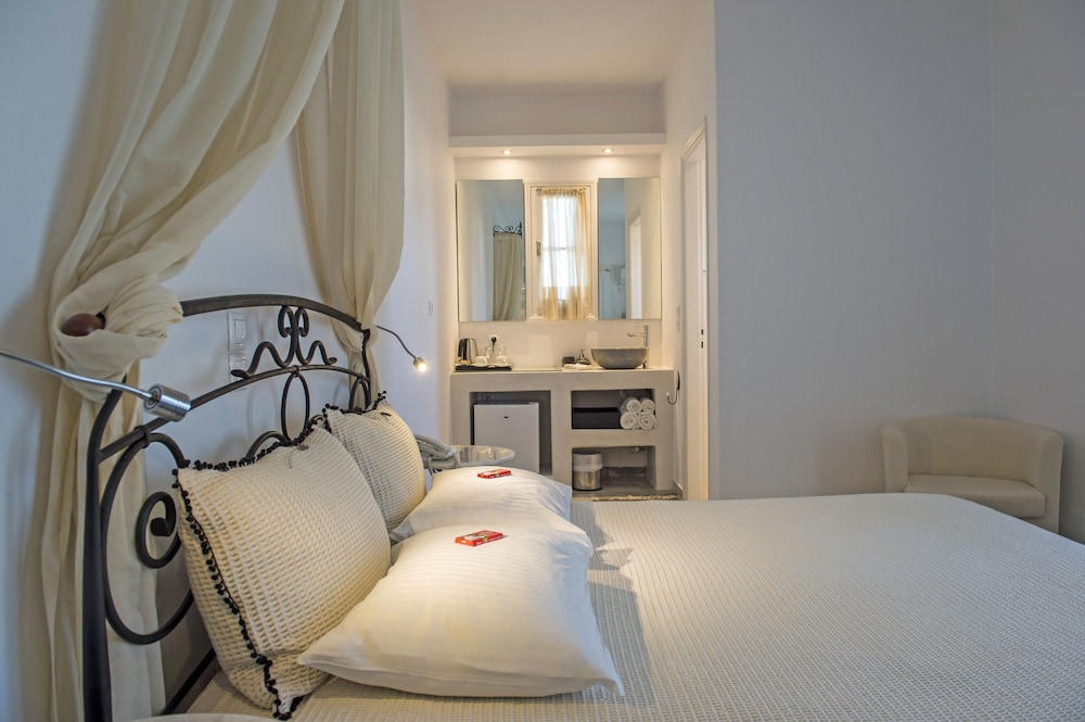 Standard, Twin Beds, Sea View, Balcony, Margarita Studios Ambelas 9/10