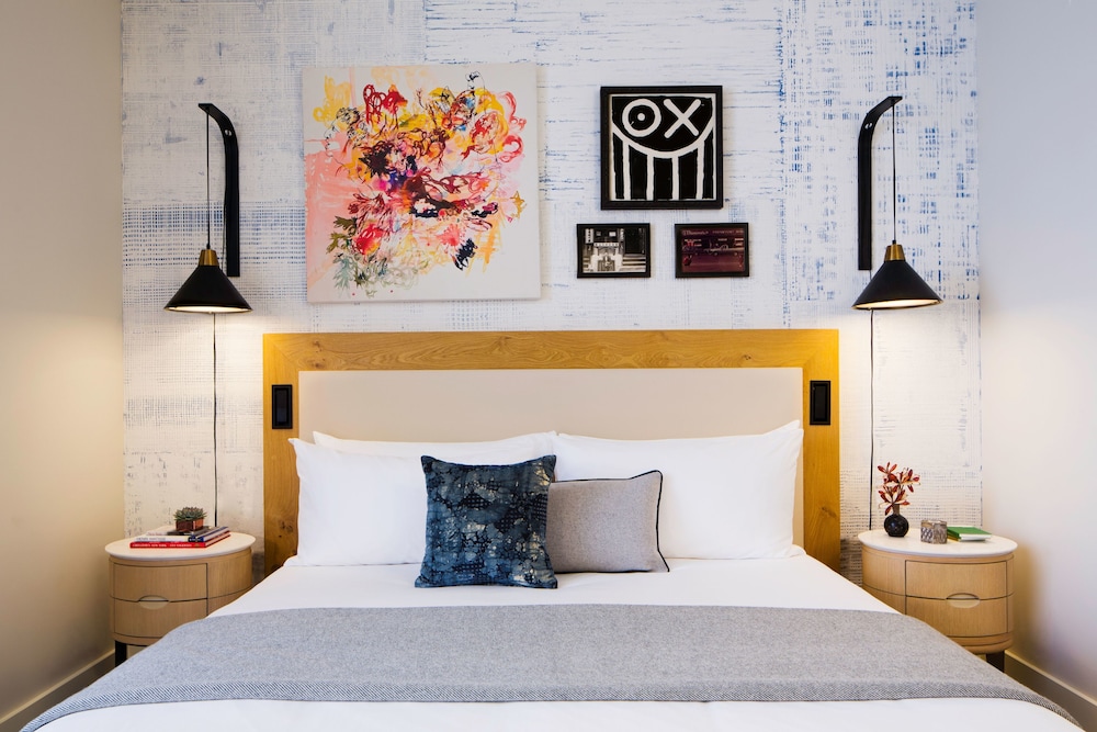 50 Bowery Hotel 23/60