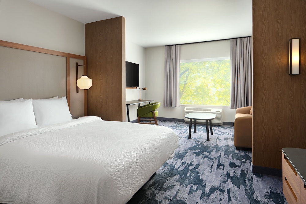 Room at Fairfield Inn & Suites Fort Lauderdale Northwest, TAMARAC - FL