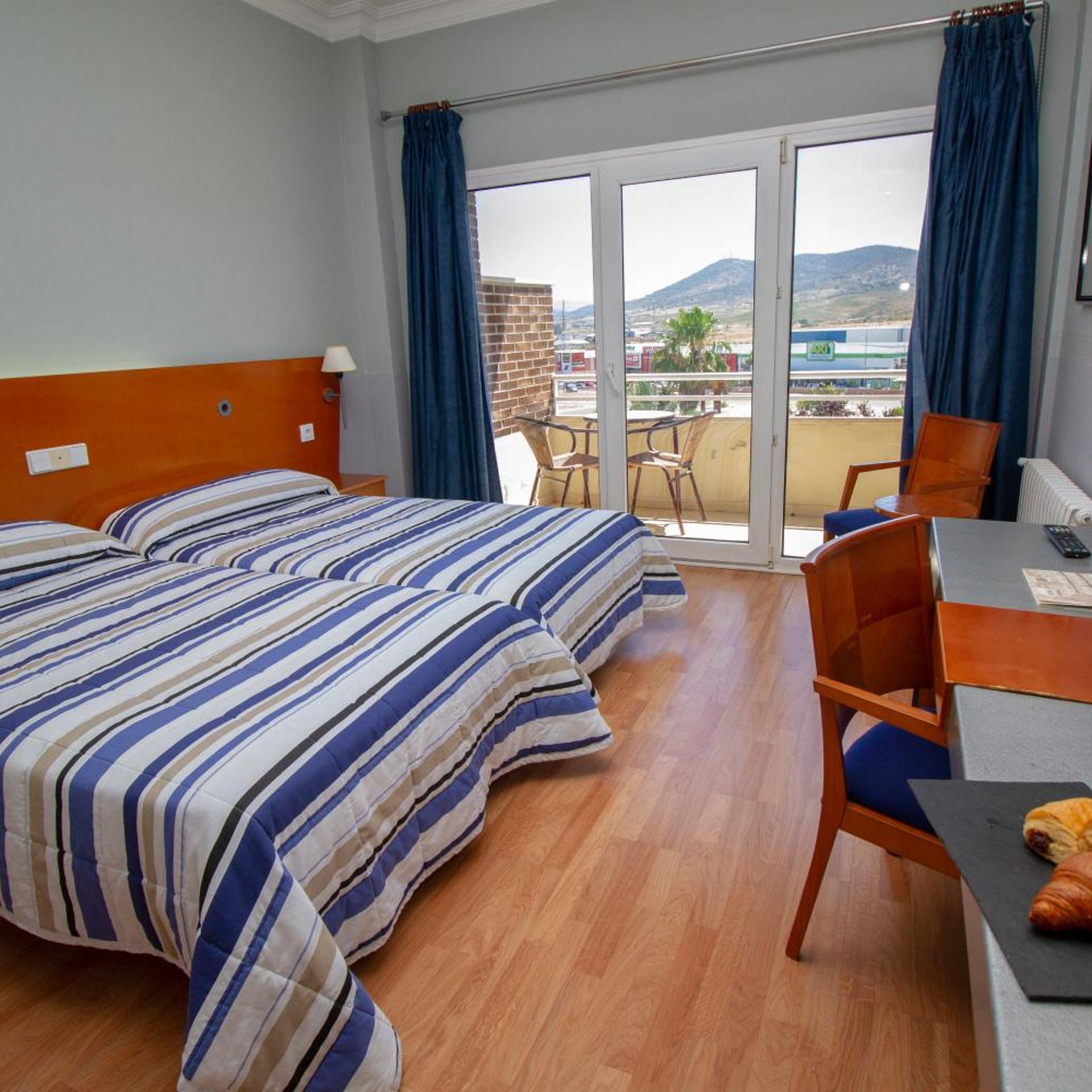 Hotel Azar 19/59
