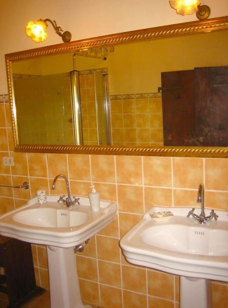 Villa Cecilia 33/34