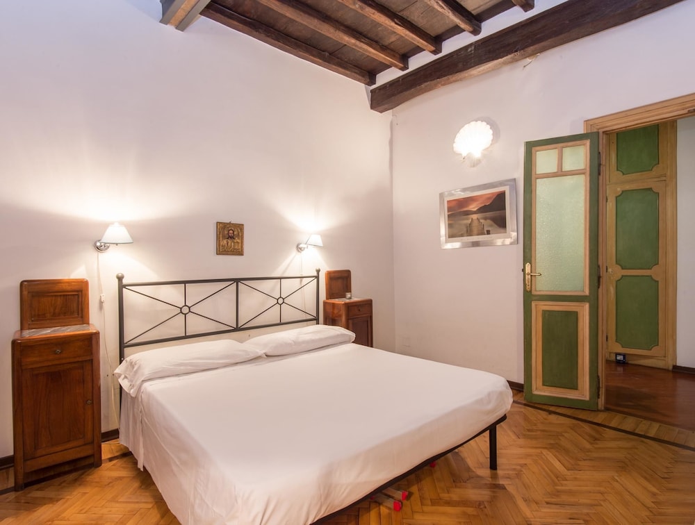 RSH Piazza Navona Charming Apartment 2 3/22