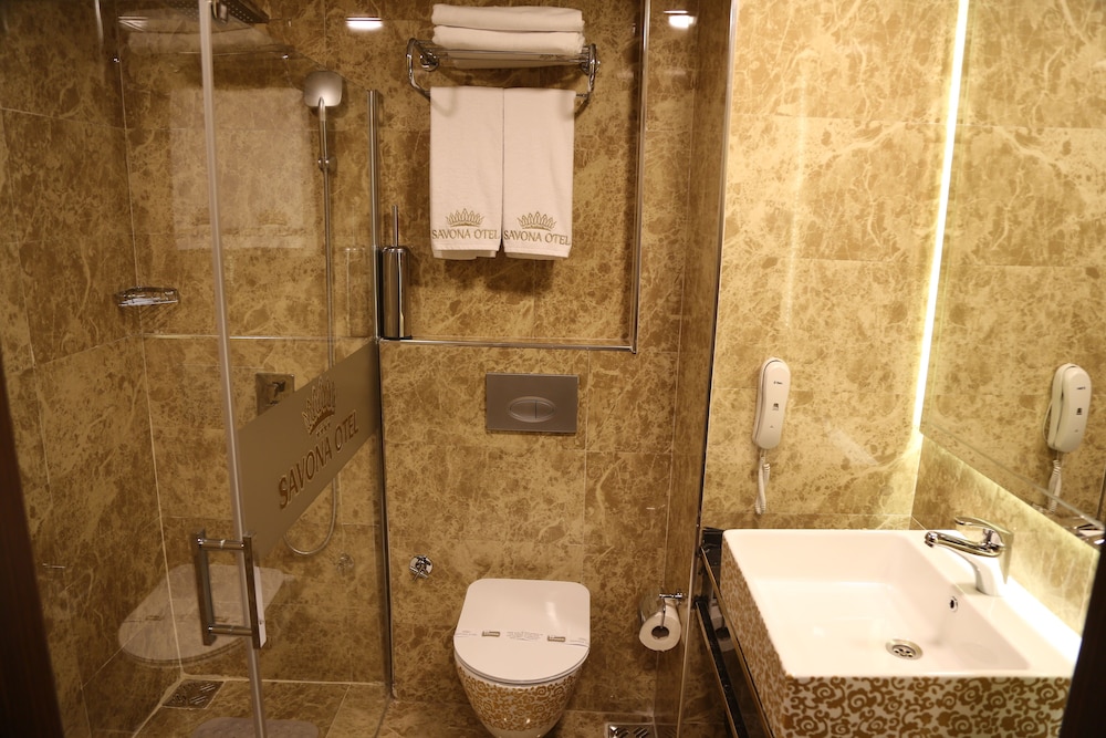 Savona Otel 30/34