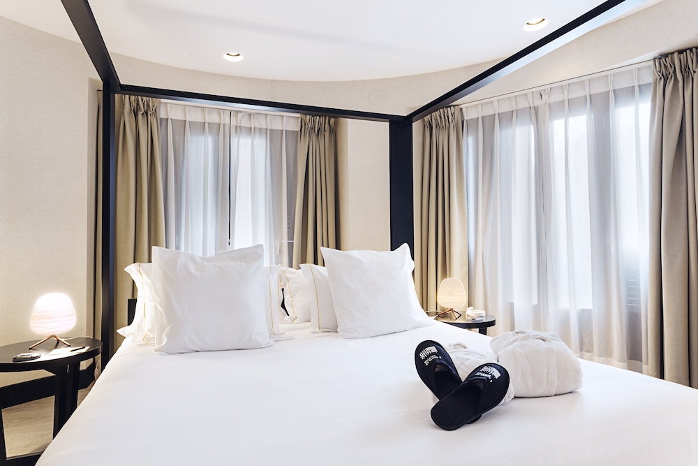 Hotel One Shot Luchana 22 (Ex Innside Madrid) 26/73