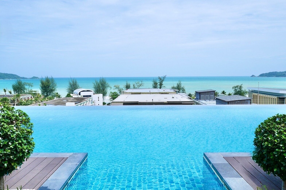 The Charm Resort Phuket 41/50