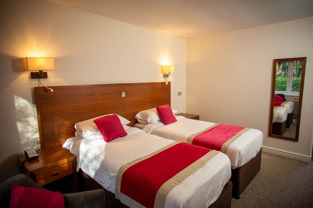 EX. BEST WESTERN WATERLOO HTL LDG 15/50