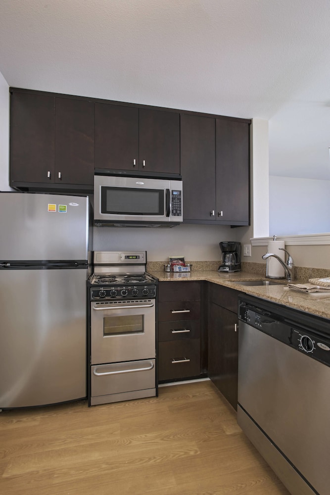 TownePlace Suites Fayetteville Cross Creek 27/35