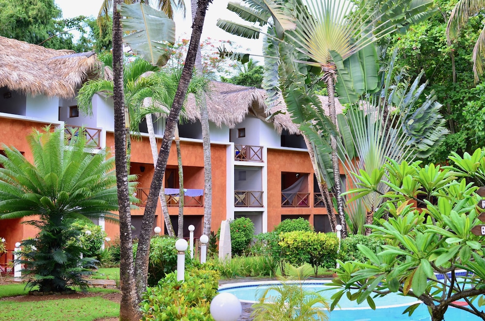 Residencia Del Paseo 60/62