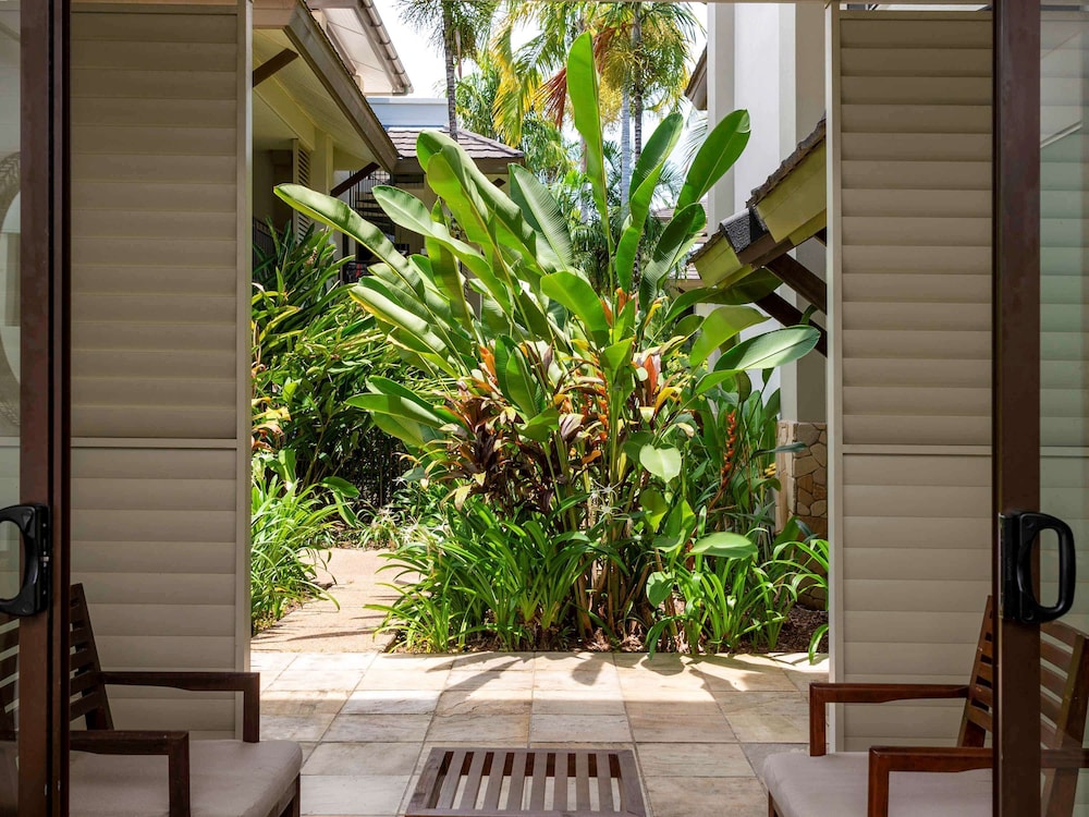 Pullman Port Douglas Sea Temple Resort and Spa 12/76