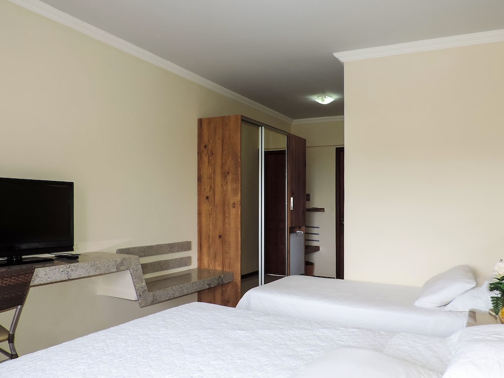 Golden Beach Hotel 35/86