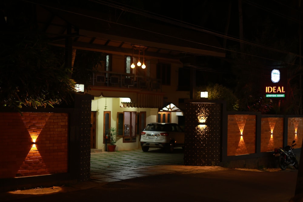 IDEAL AYURVEDIC RESORT AND NEW IDEAL PANCHAKARMA CENTRE 10/50