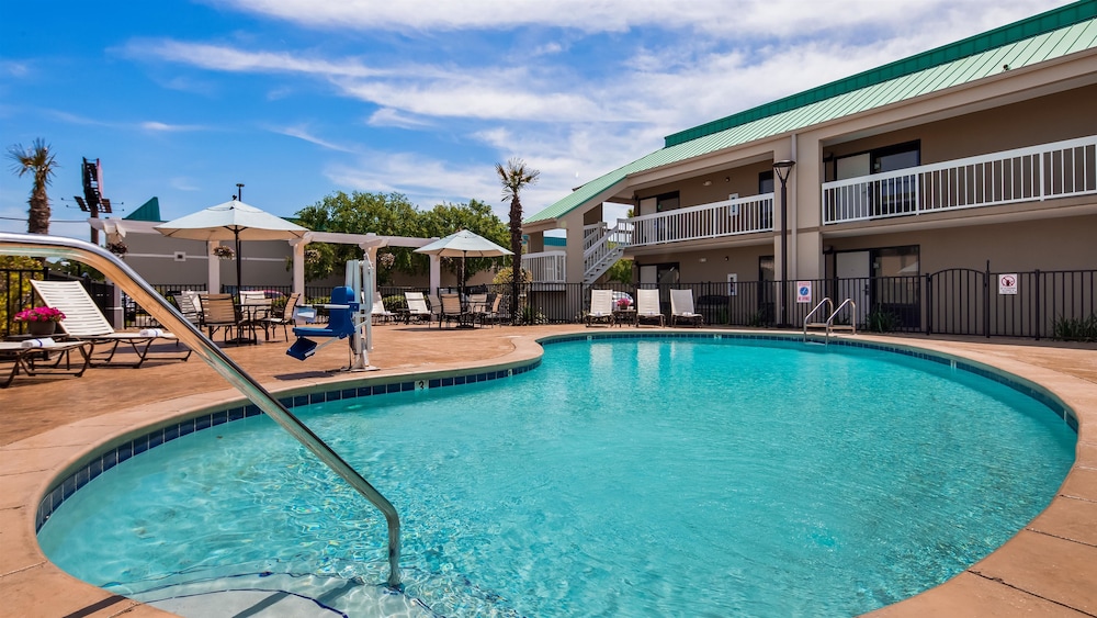 Best Western Flagship Inn 3/30