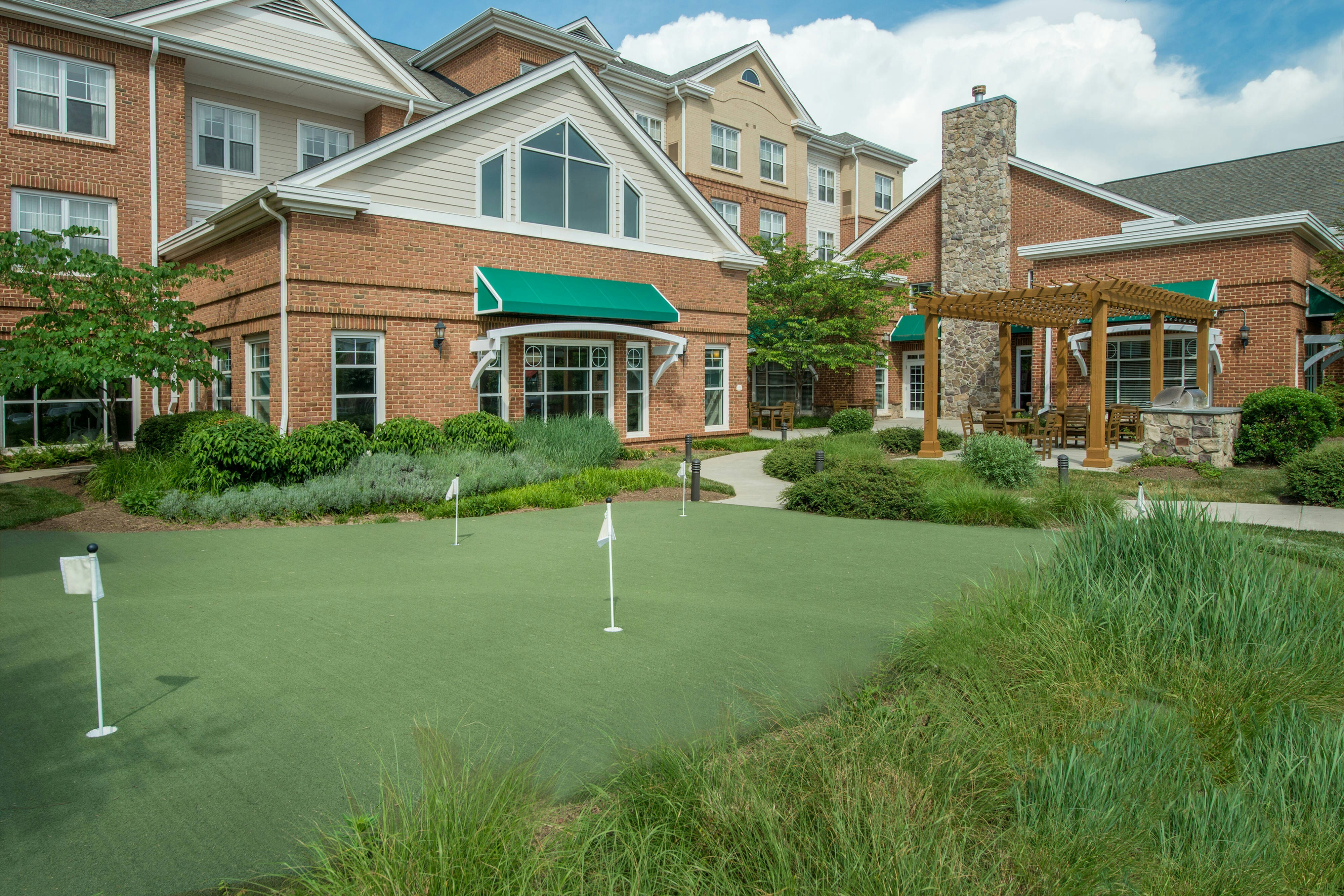 Residence Inn Dulles Airport At Dulles 28 Centre 14/16
