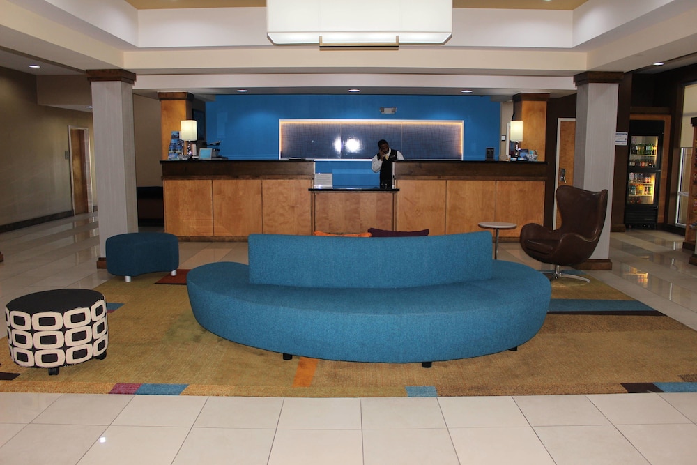 Fairfield Inn Suites Kansas City Liberty 29/40