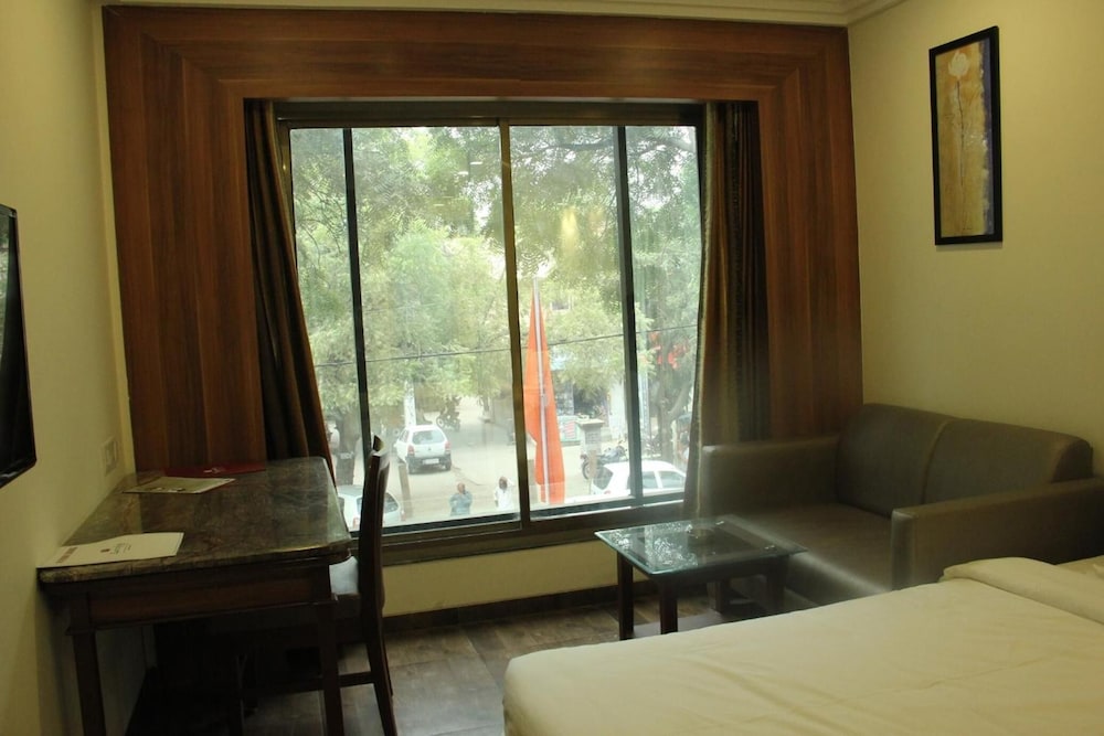 Lords Eco Inn Gandhidham 19/23