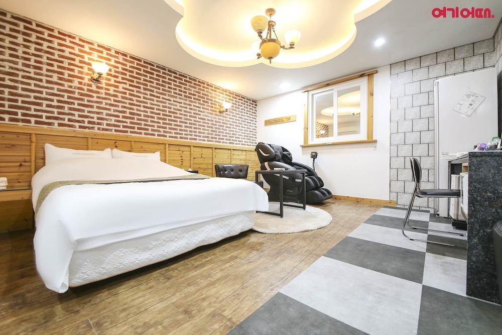 Cheonan Business Hotel 13/50