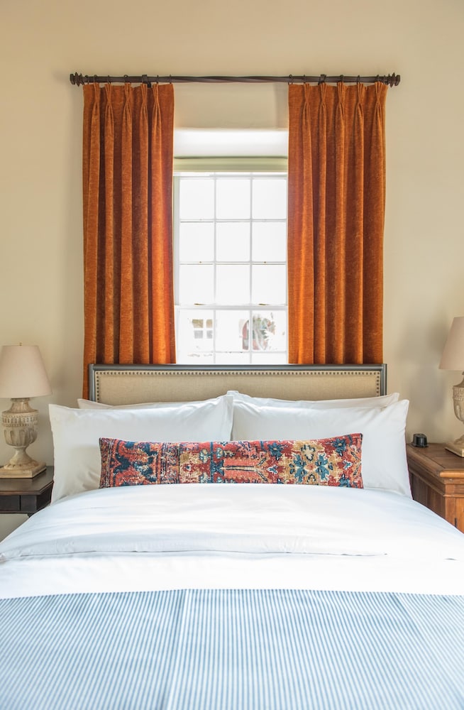 The Armory Park Inn 15/50