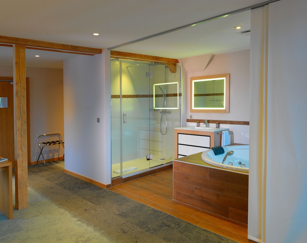 Hotel Restaurant SPA Cheval Blanc Lembach 33/34