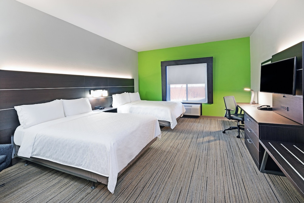 Holiday Inn Express Hotel Suites Guymon 21/69