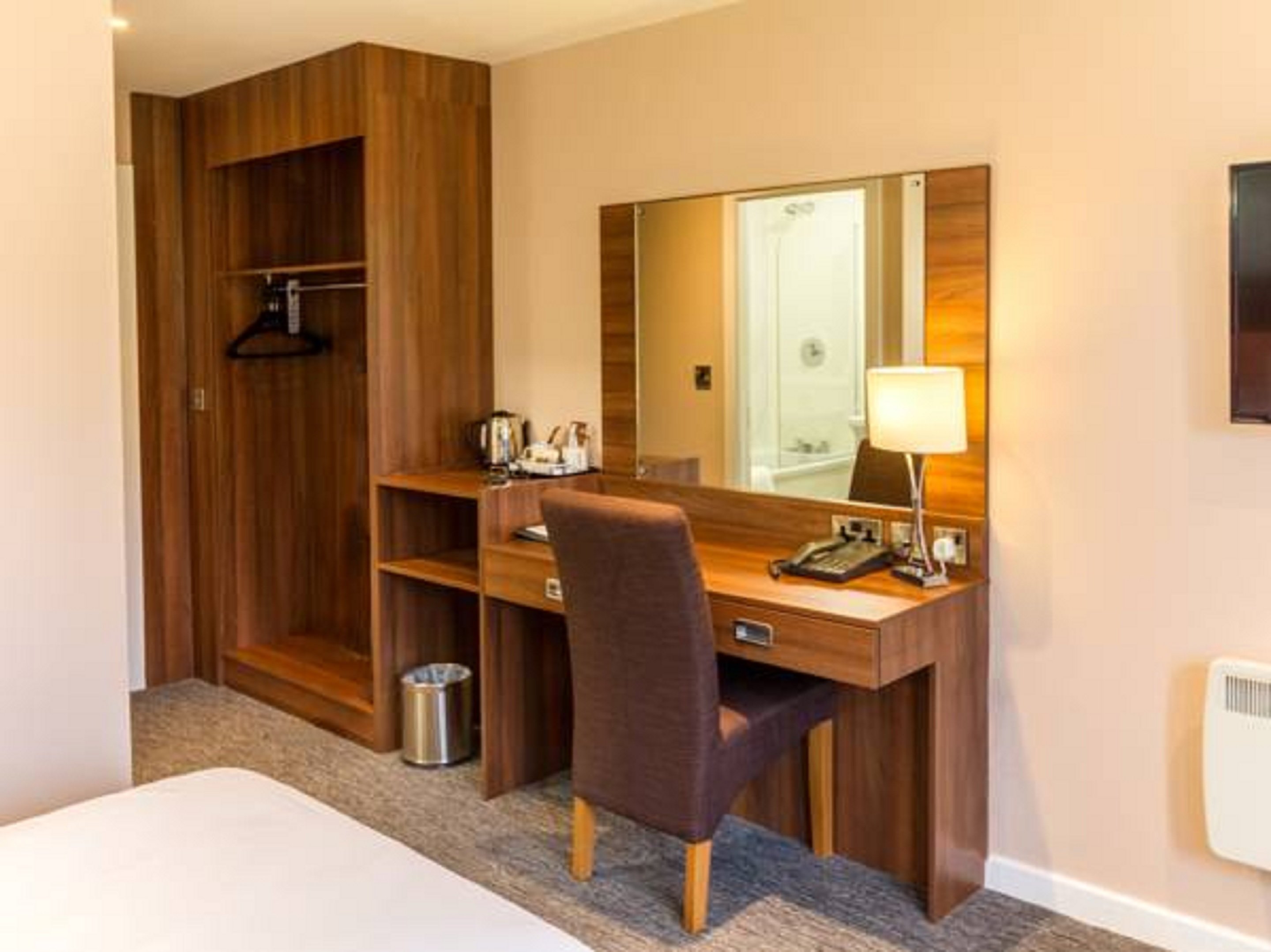 Springfield Hotel & Health Club 48/48