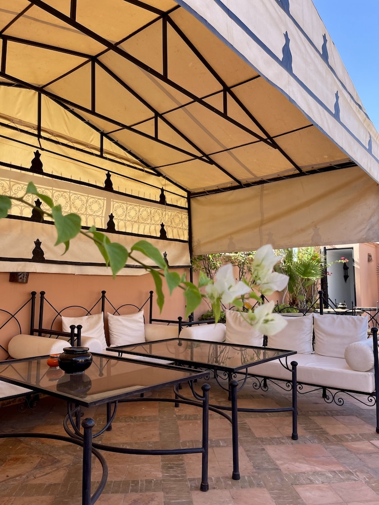 Riad Elias 54/72
