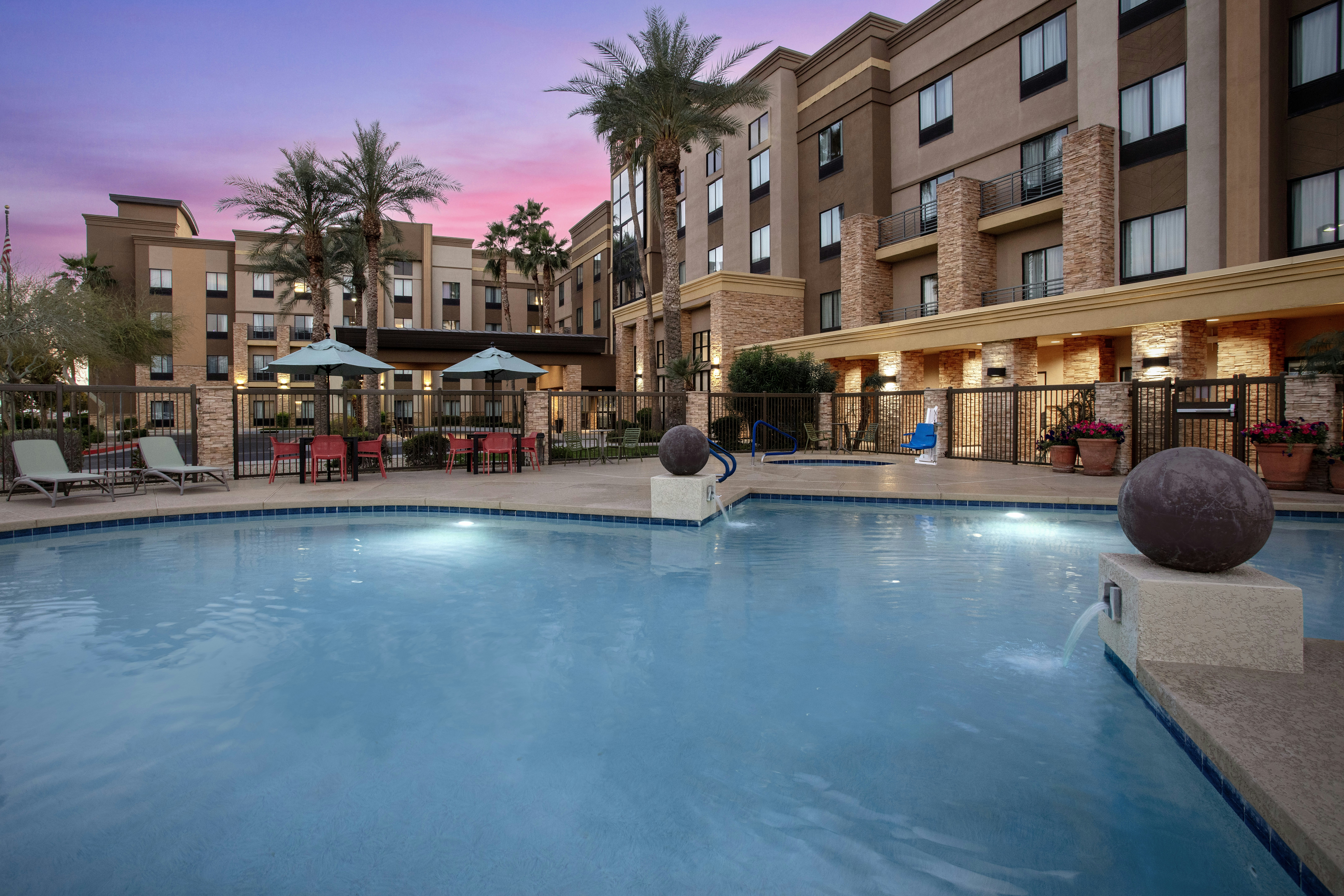 Hampton Inn And Suites Phoenix Glendale Westgate Az 9/65