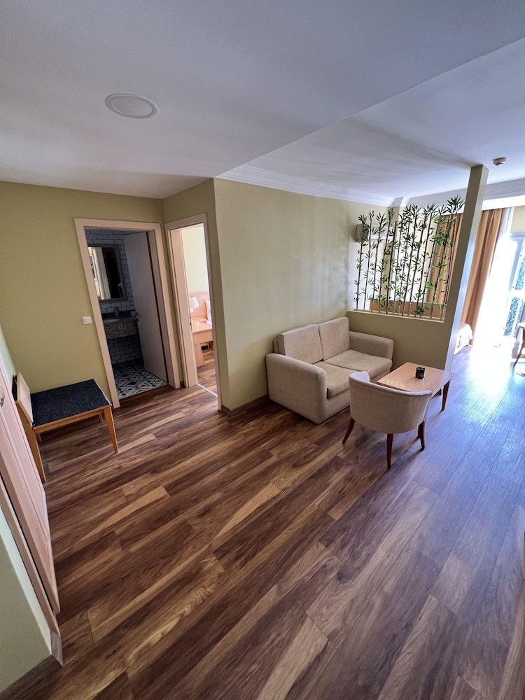 EXEN HOTEL 39/50