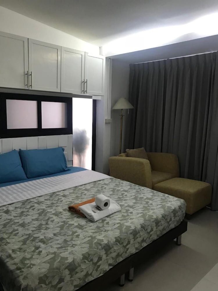 Nine Place Sukhumvit 40 5/38
