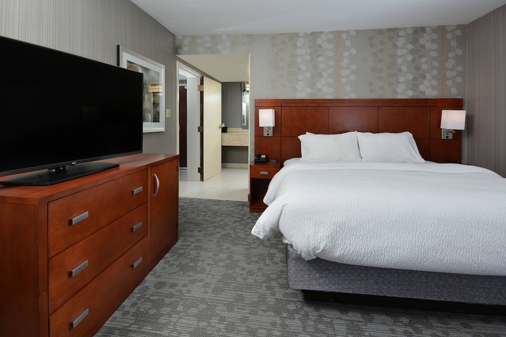 Courtyard by Marriott Beckley 18/64