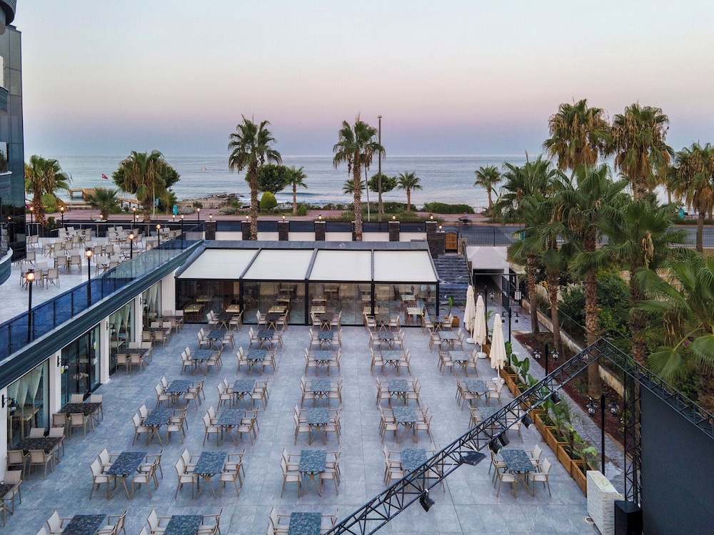 Grand Uysal Beach and Spa Hotel in ALANYA